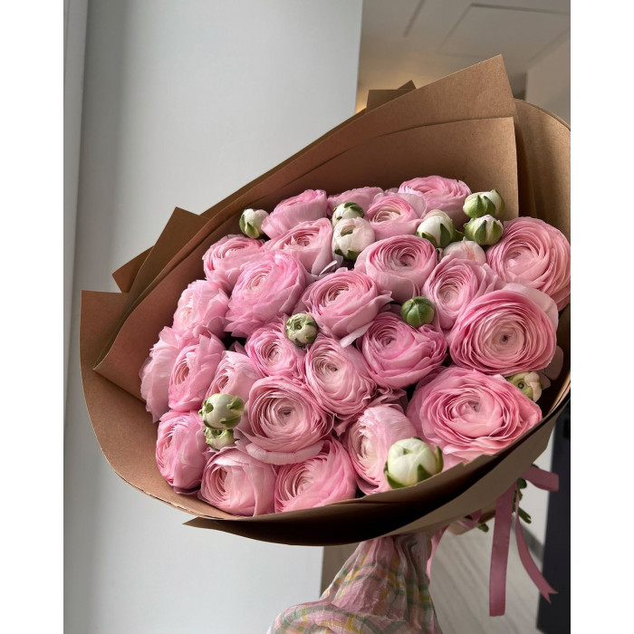 Ранункулюсы в Сарыагаше